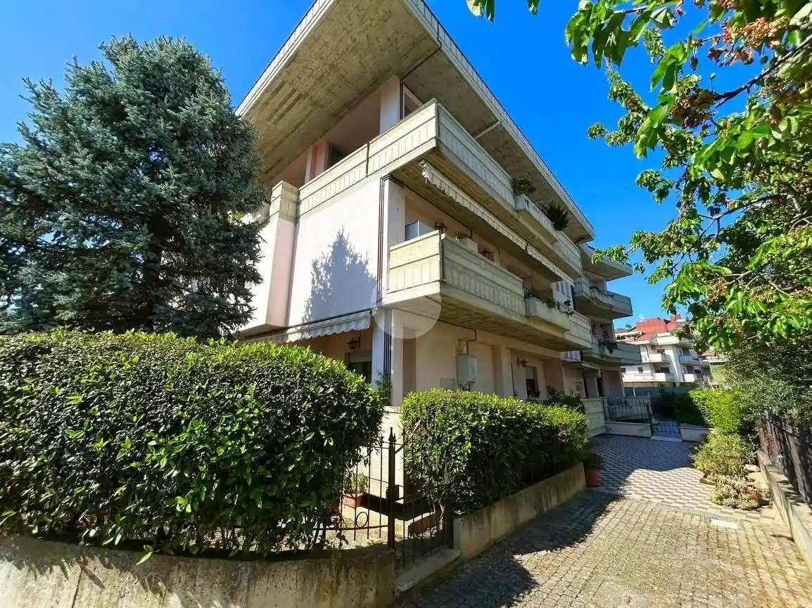 Appartamento via Insorti di Bosco Martese 1, Teramo - foto 2