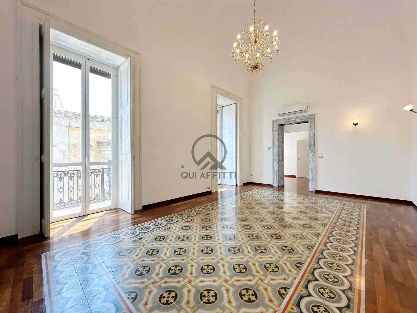 Palazzo - Edificio in affitto a Andria