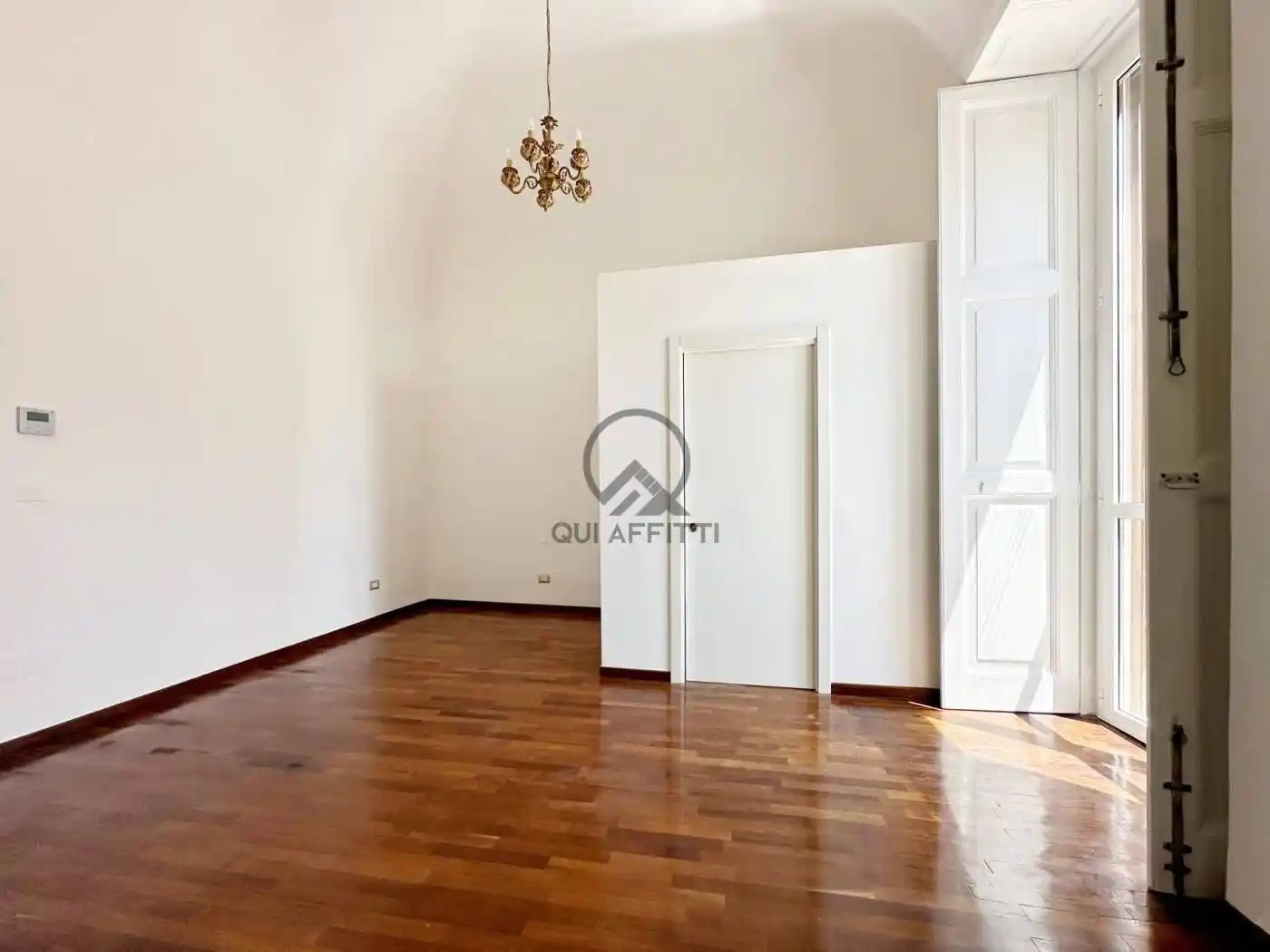 Palazzo - Edificio in Affitto - foto 4