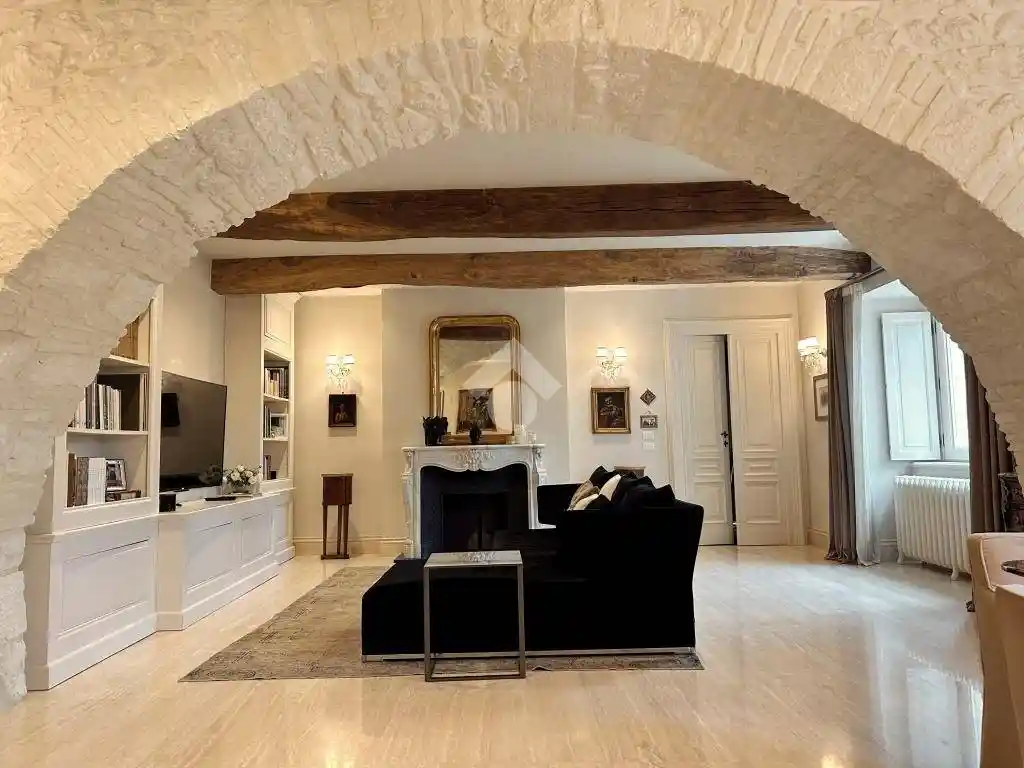 Palazzo - Edificio in vendita a San Marino