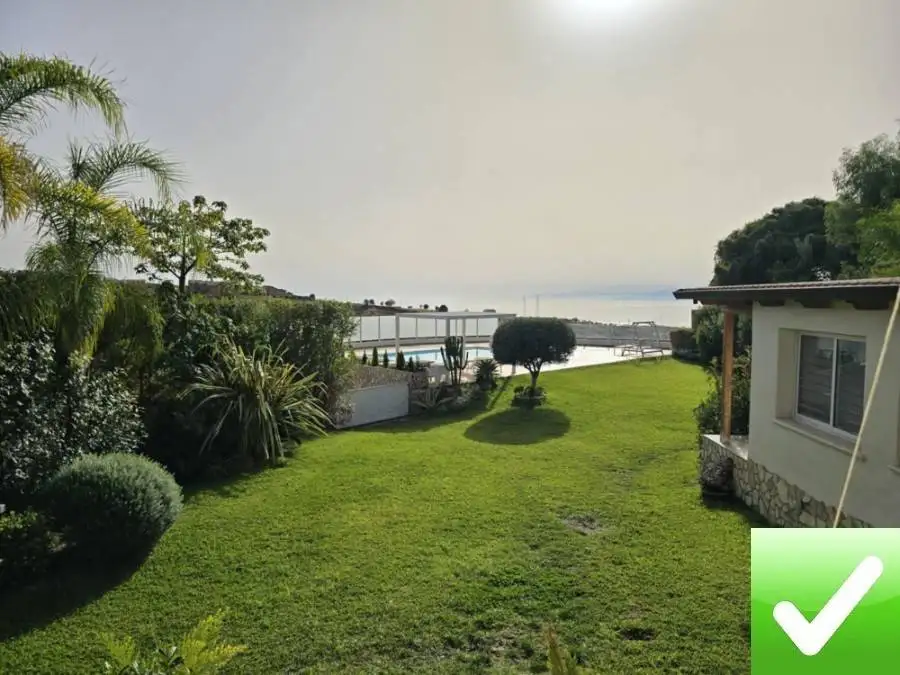 Villa in vendita a Reggio Calabria