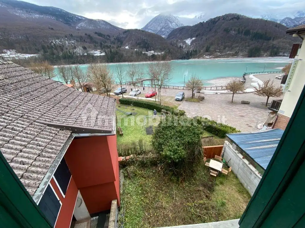 Villa in vendita a Barcis