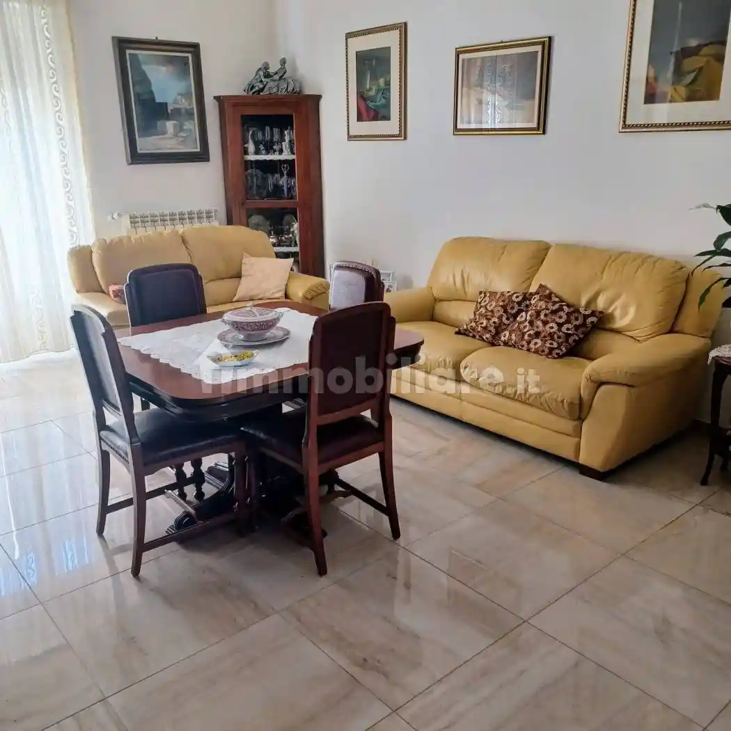 Appartamento in vendita a Massa