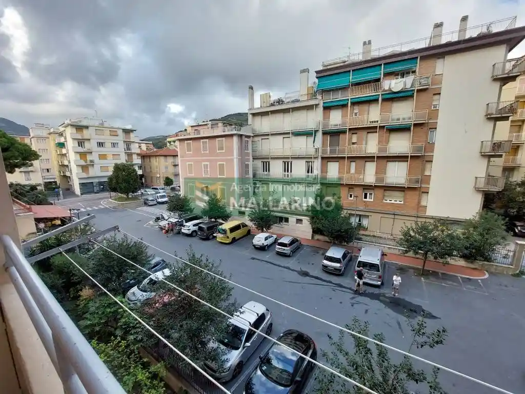 Appartamento in affitto a Finale Ligure