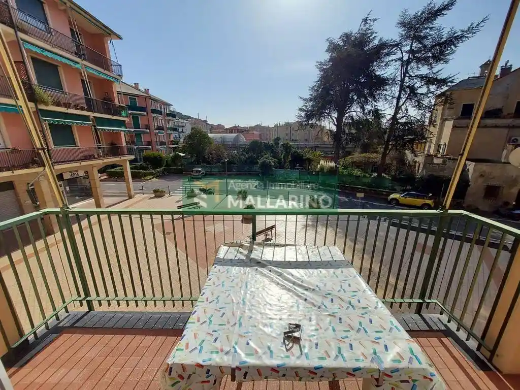 Appartamento in affitto a Finale Ligure