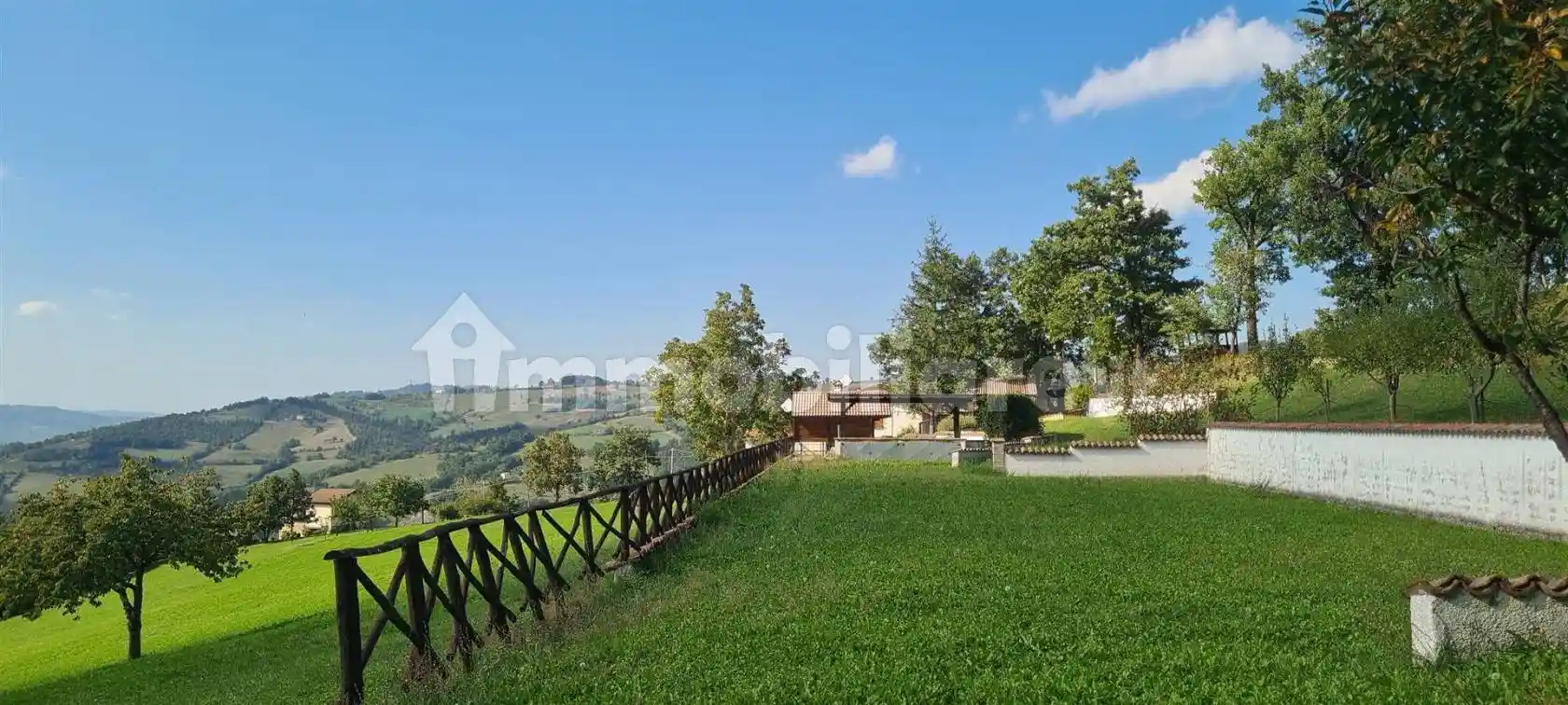 Rustico - Casale in vendita a Polinago