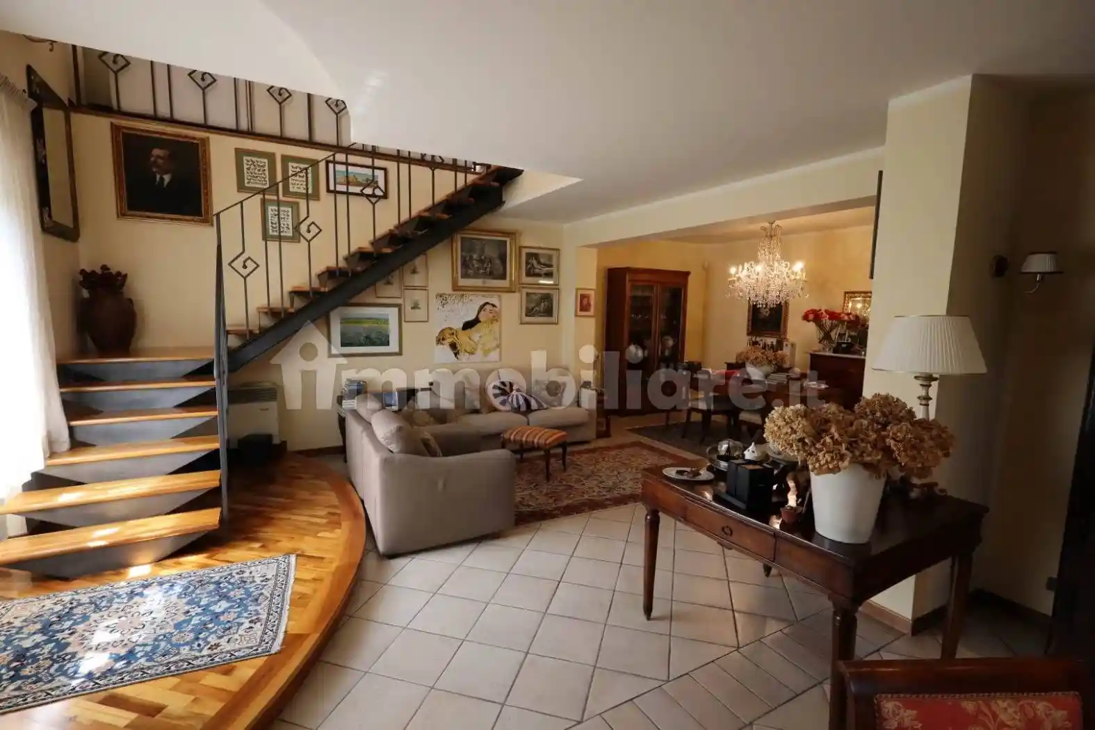 Villa in vendita a Foiano della Chiana