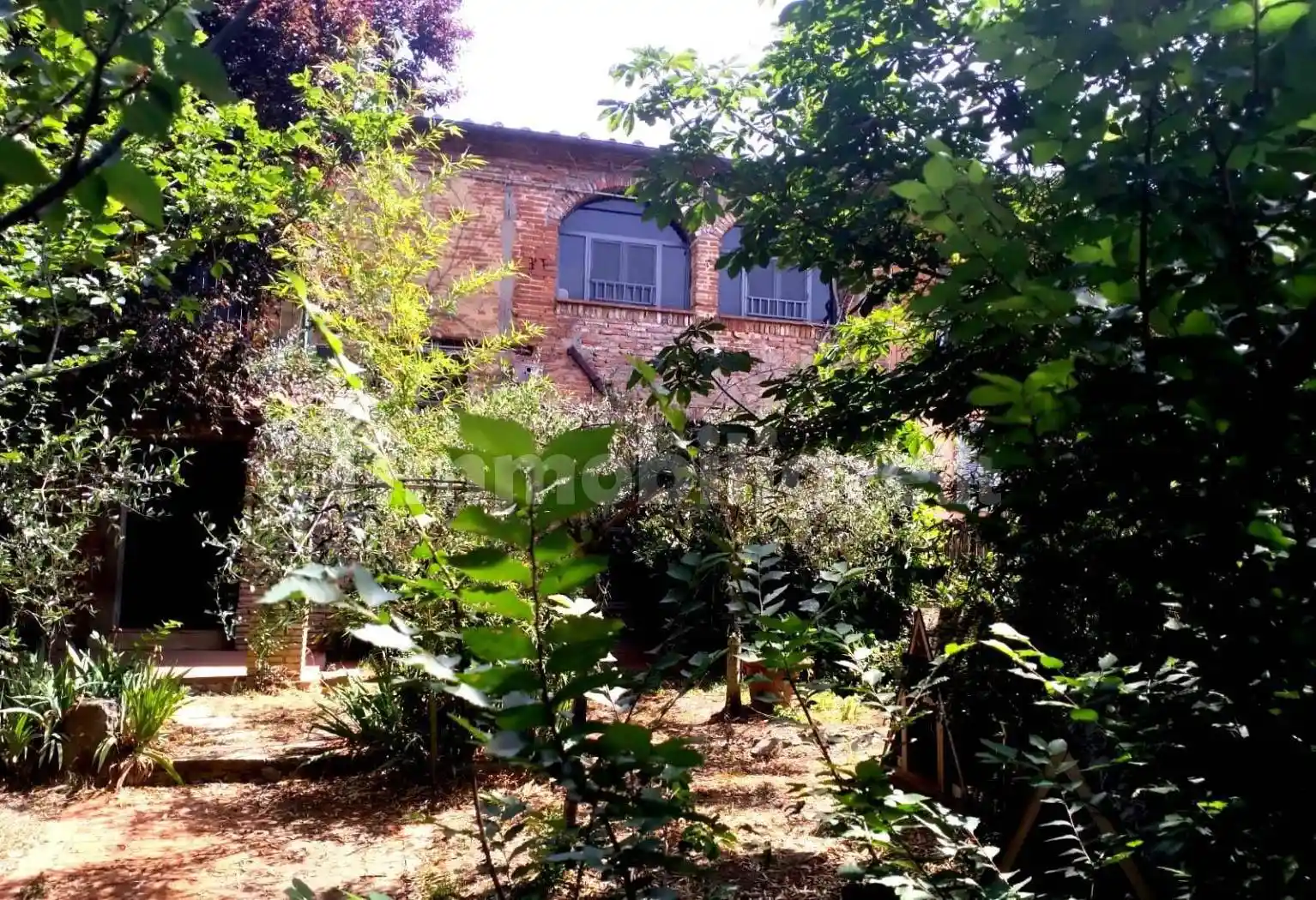 Rustico - Casale in vendita a Foiano della Chiana