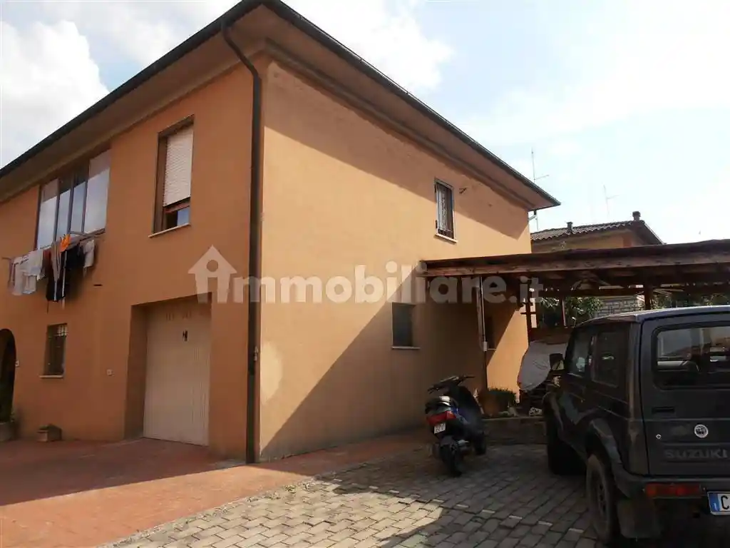 Appartamento in vendita a Sinalunga