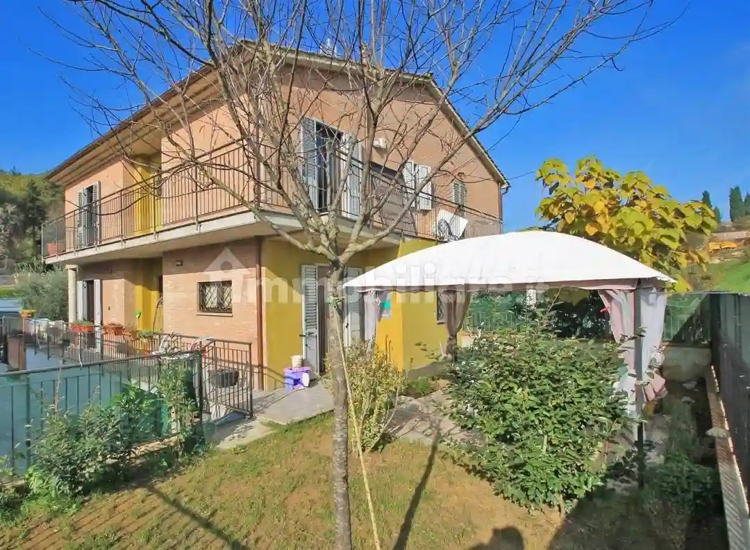 Villetta a schiera - foto 2