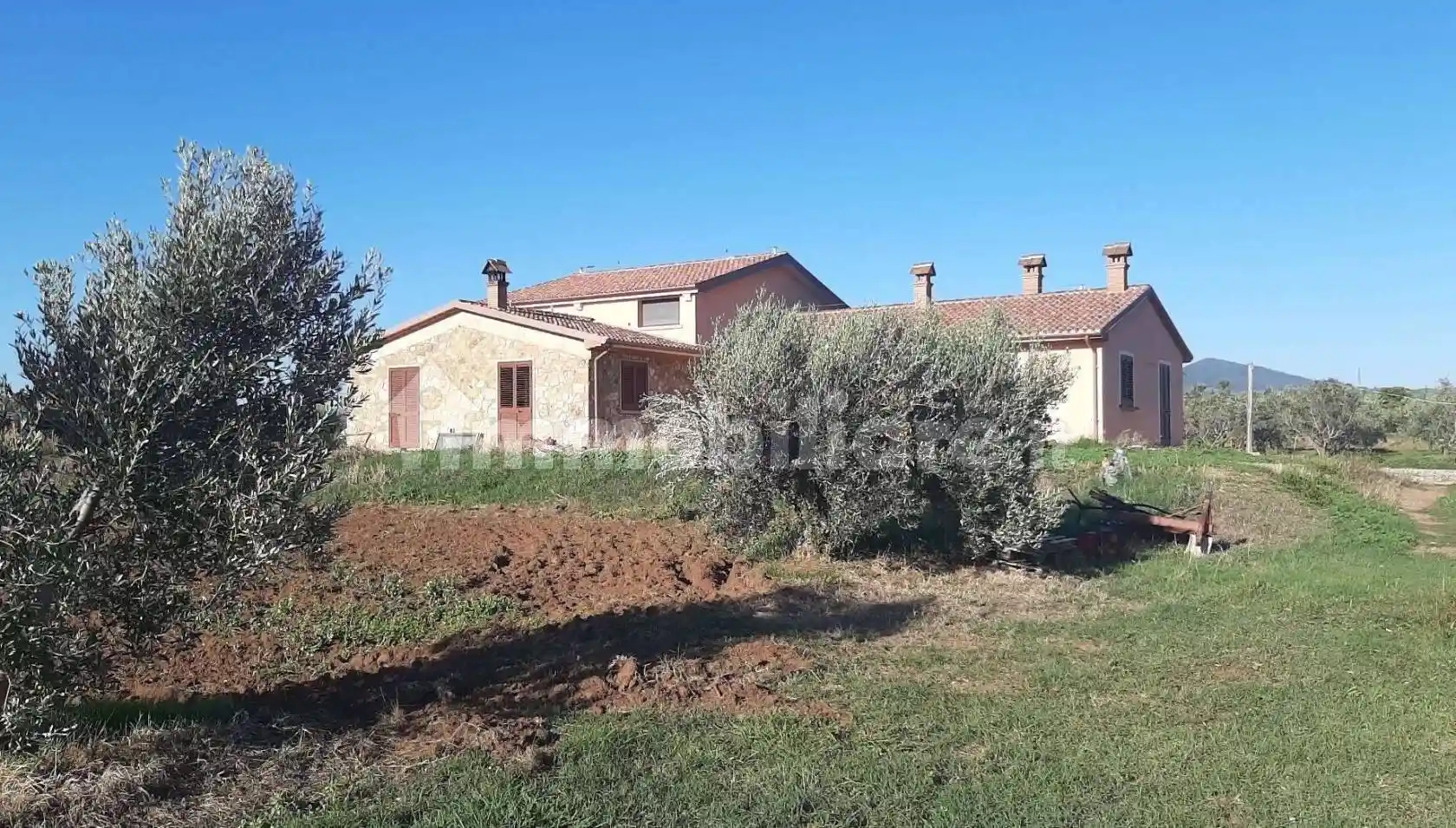 Rustico - Casale in vendita a Rosignano Marittimo