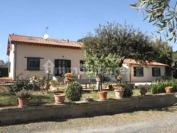 Villa in vendita a Rosignano Marittimo