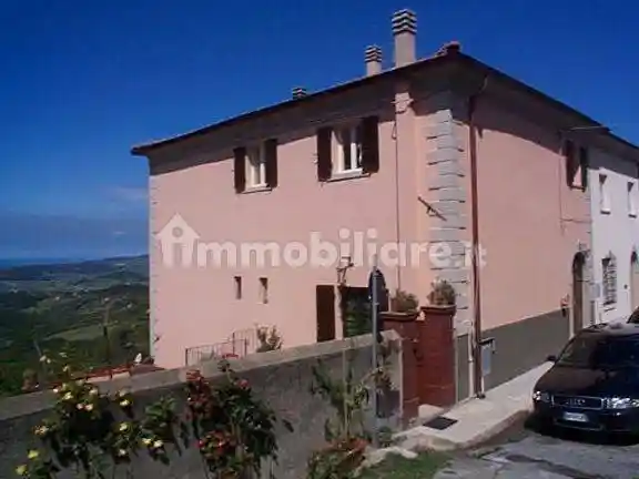 Palazzo - Edificio in vendita a Castellina Marittima