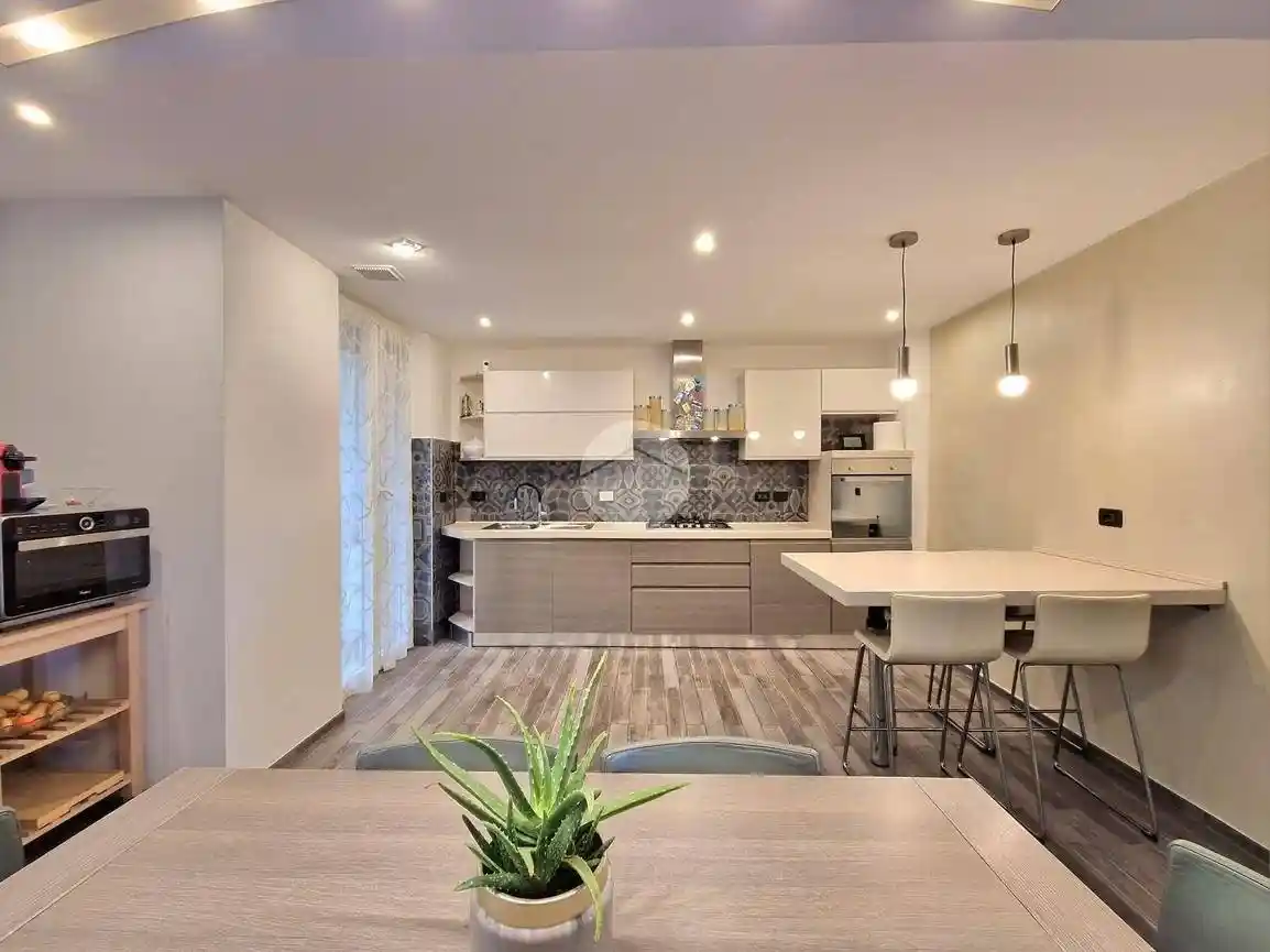 Appartamento in vendita a Genova