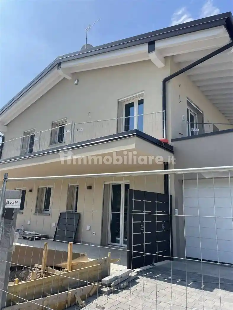Appartamento in vendita a Lonato del Garda