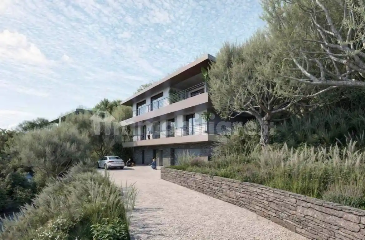 Villa in vendita a Padenghe sul Garda