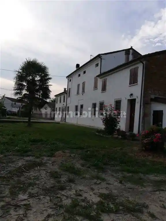 Rustico - Casale in vendita a San Benedetto Po