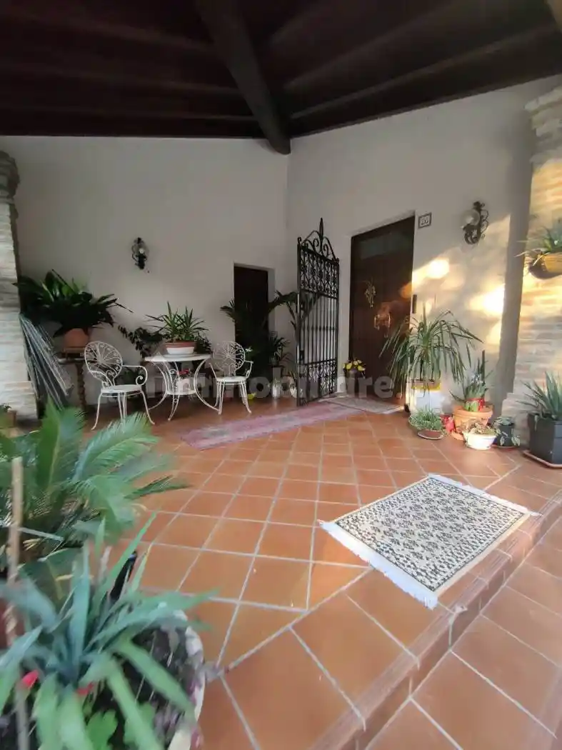 Rustico - Casale in vendita a Ostiglia