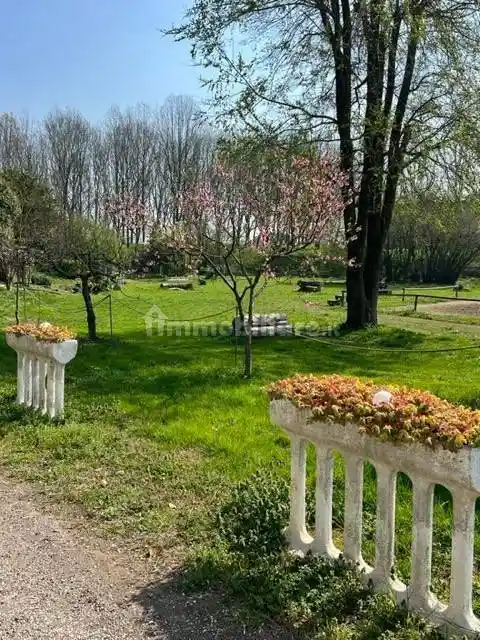 Rustico - Casale in vendita a Suzzara