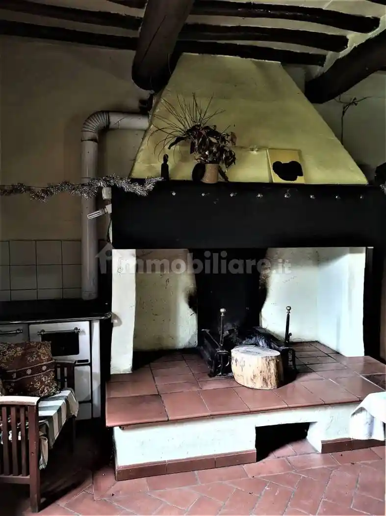 Rustico - Casale in vendita a Montevarchi