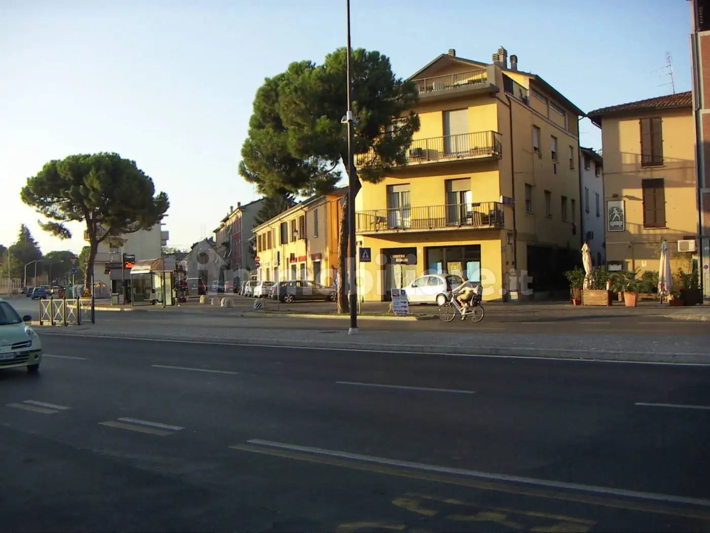 Palazzo - Edificio in vendita a Forlì