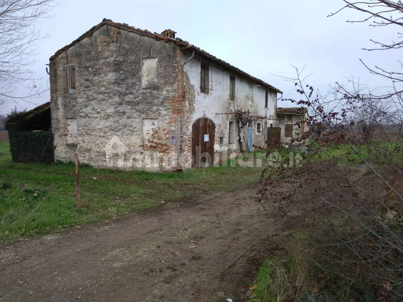 Rustico - Casale in vendita a Forlì