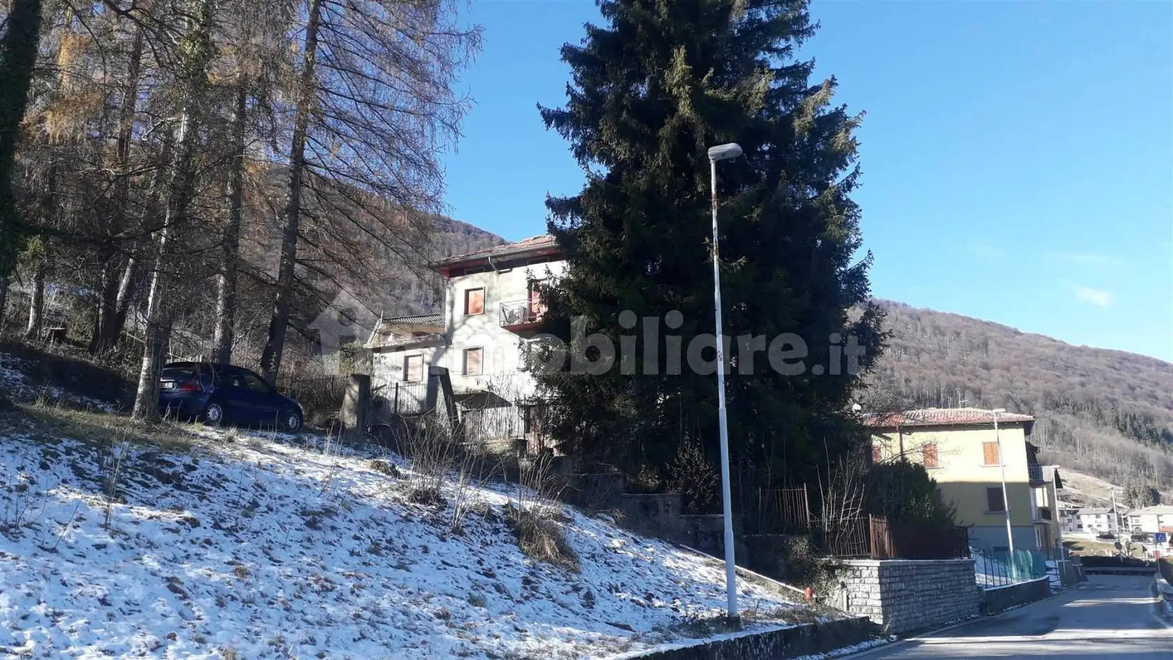 Terratetto unifamiliare 170 m², da ristrutturare, Centro, Costa Valle Imagna - foto 2