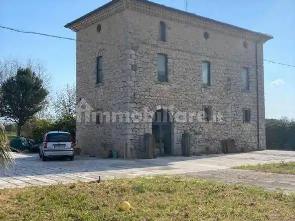 Rustico - Casale in vendita a Fondi