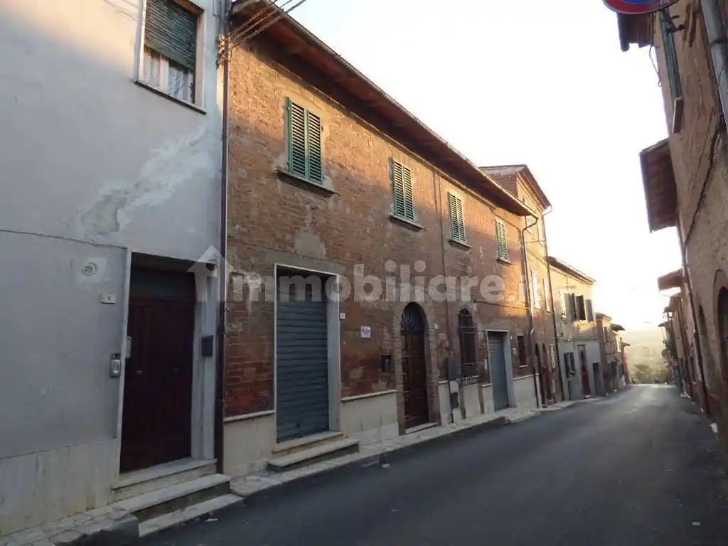 Casa indipendente in vendita a Montepulciano