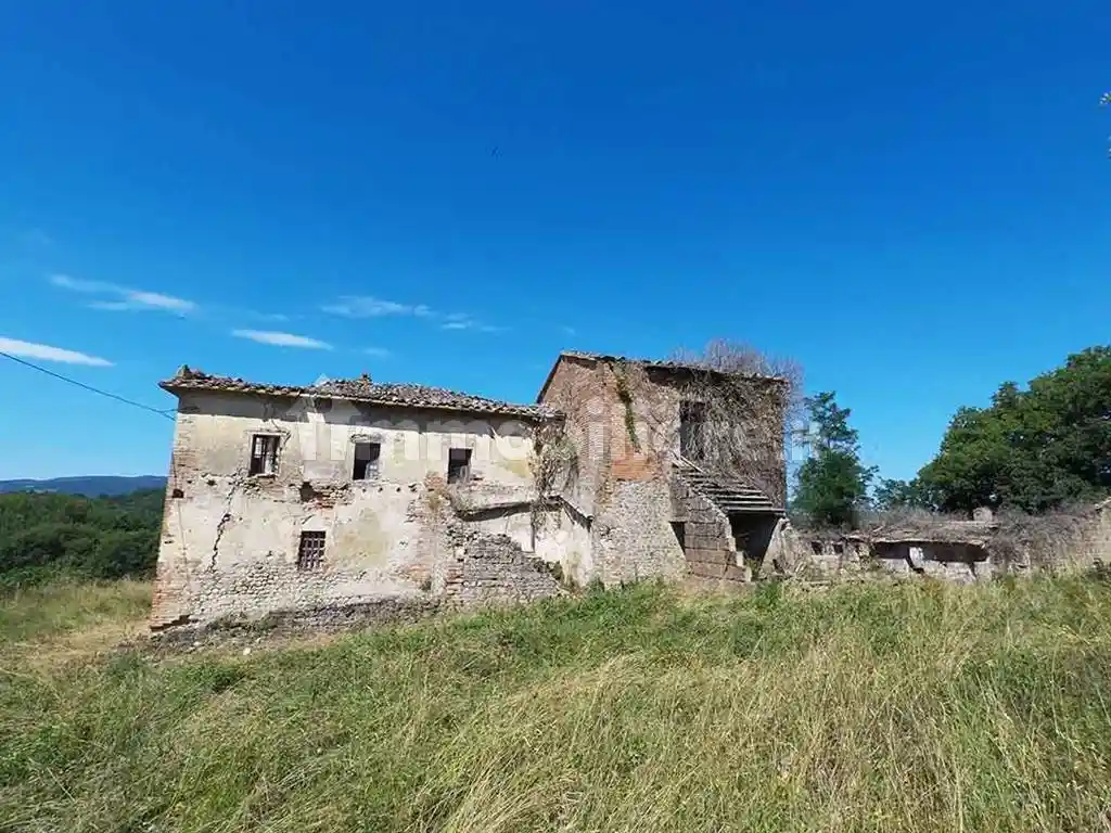 Rustico - Casale in vendita a Città della Pieve