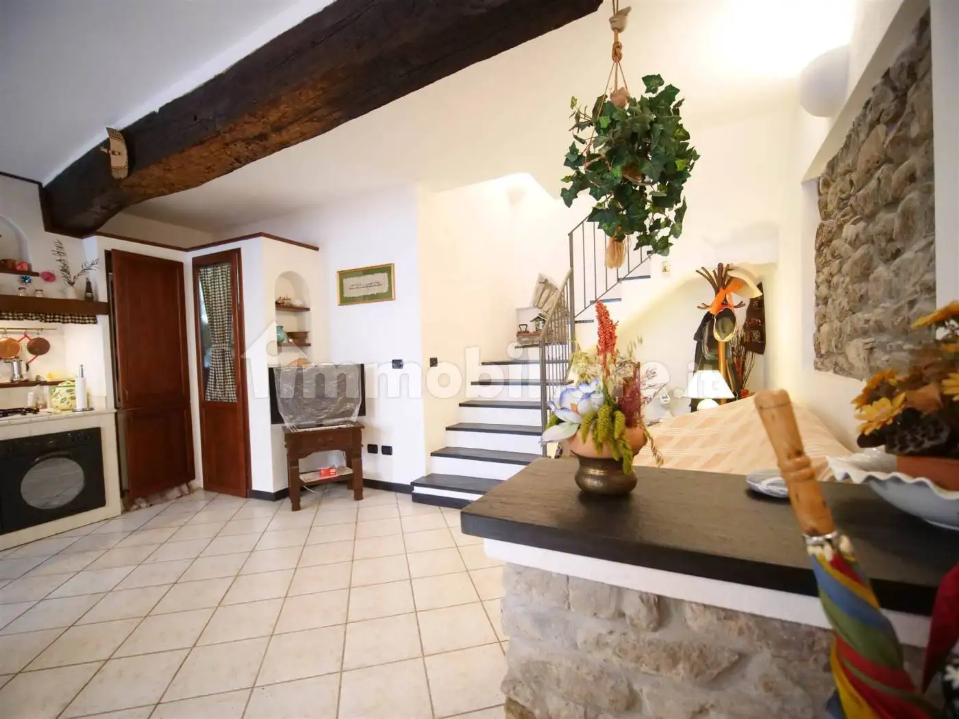 Quadrilocale via Borgo San Bernardo  20, Centro, Brugnato - foto 5