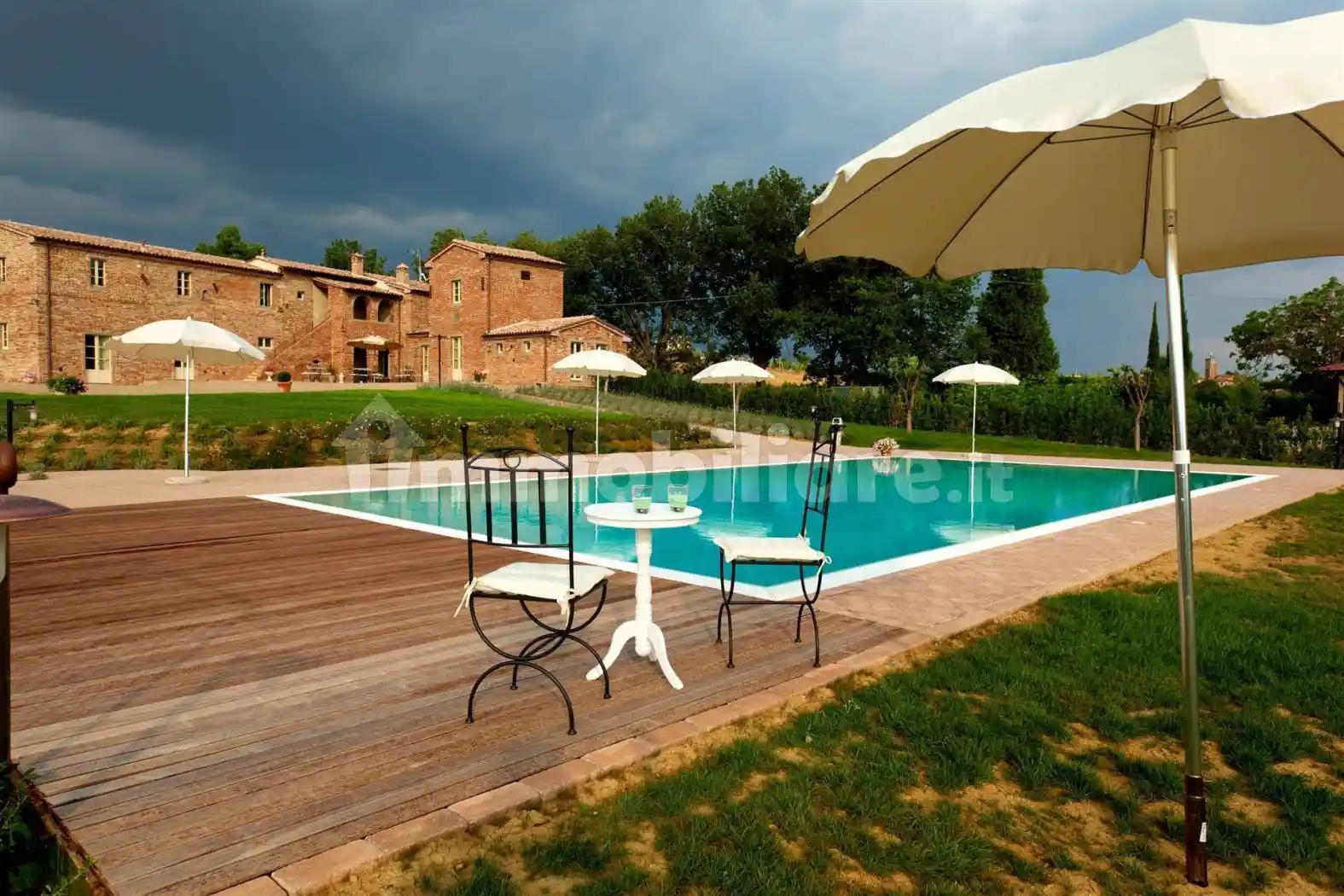 Rustico - Casale in vendita a Foiano della Chiana