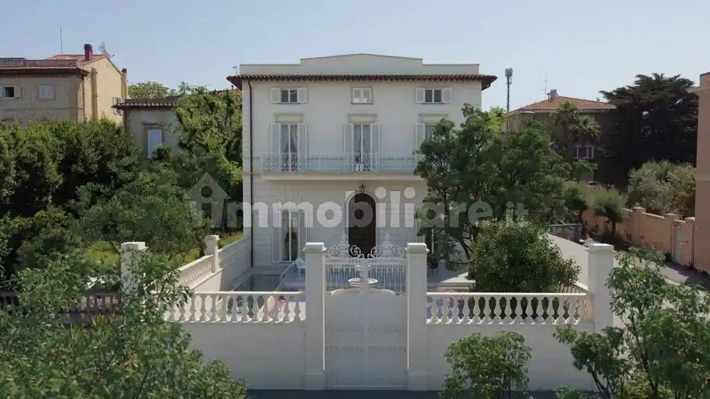 Appartamento in vendita a Livorno