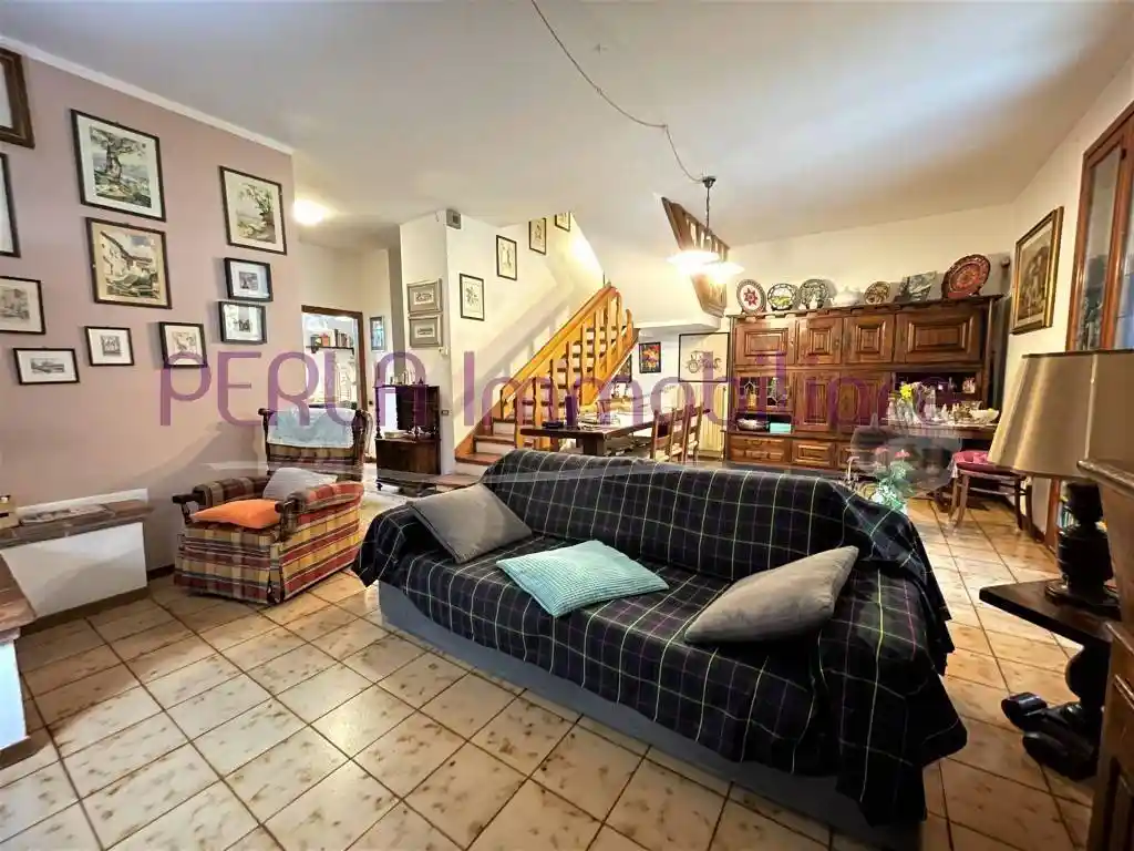 Villa in vendita a Follonica