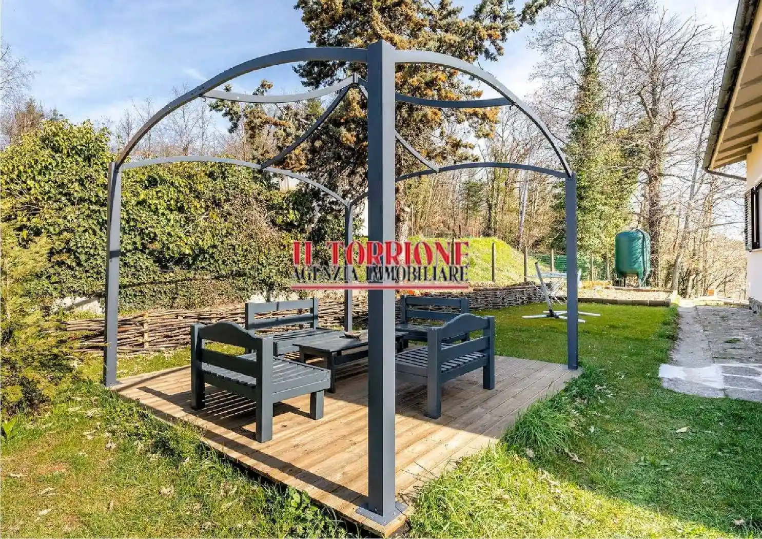 Villa in vendita a Pescia