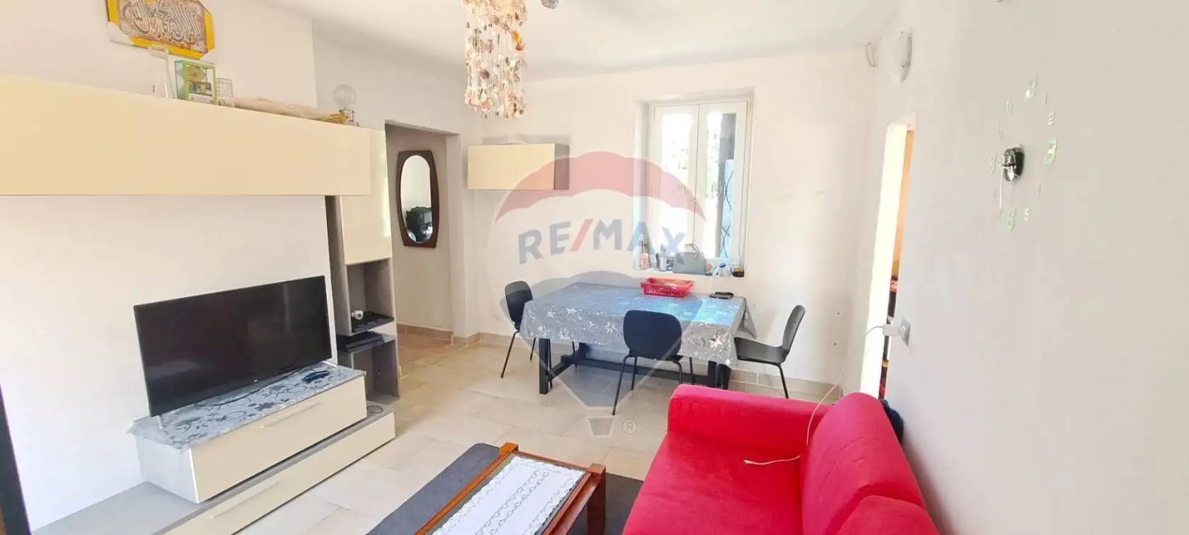 Bilocale viale Cadorna 3, Azzio - foto 2