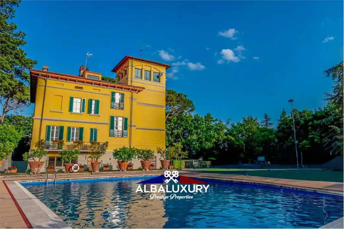 Villa in vendita a Arezzo