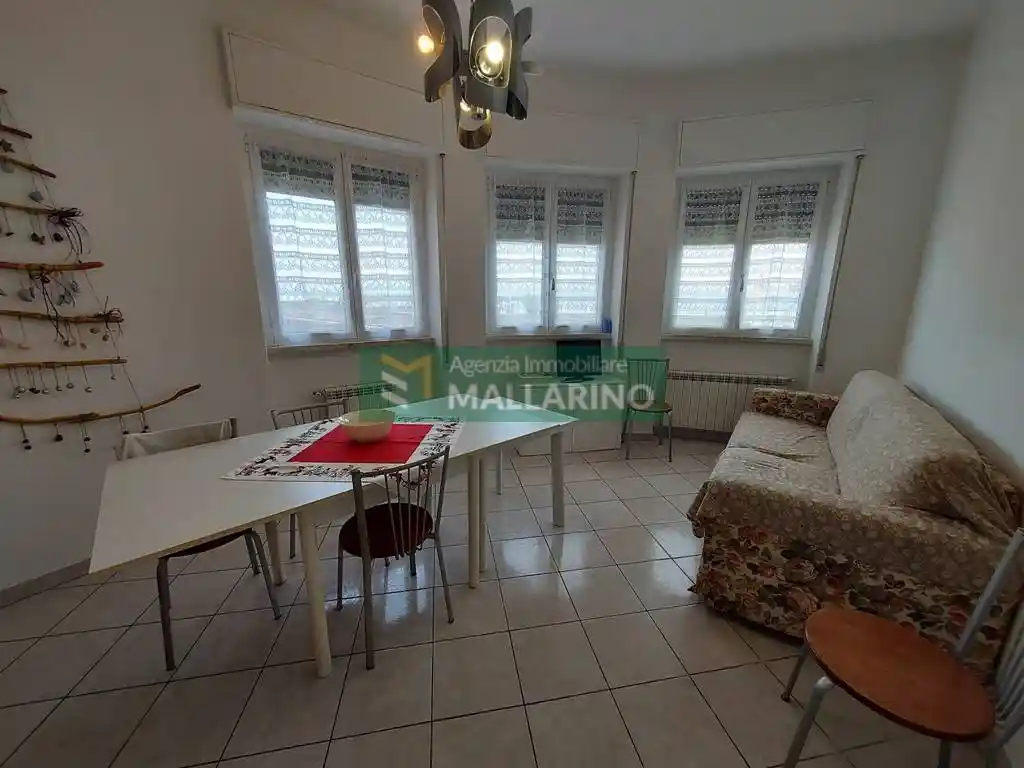 Appartamento in affitto a Finale Ligure