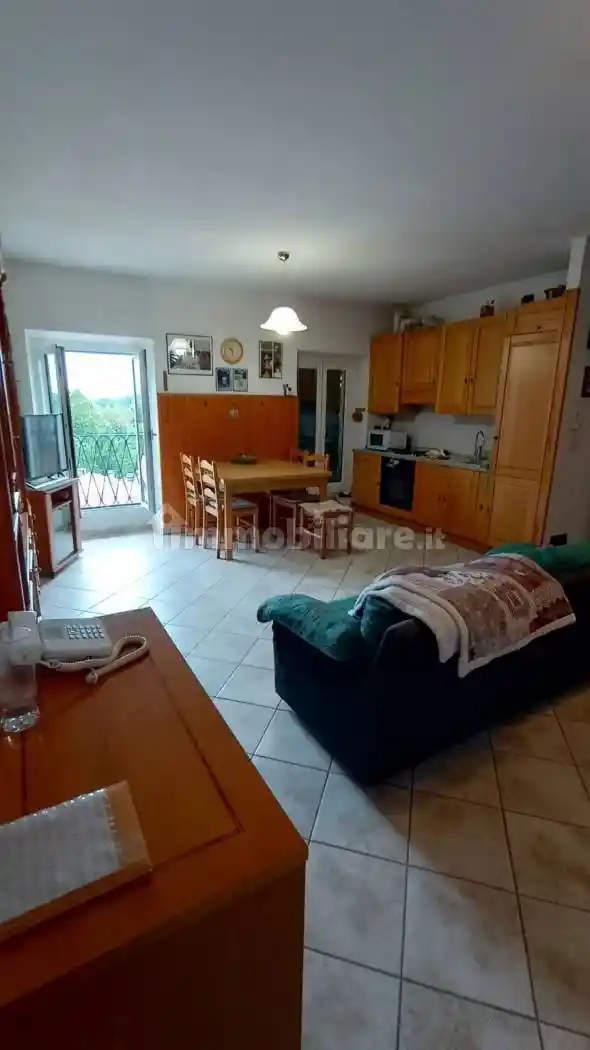 Appartamento in vendita a Alzate Brianza