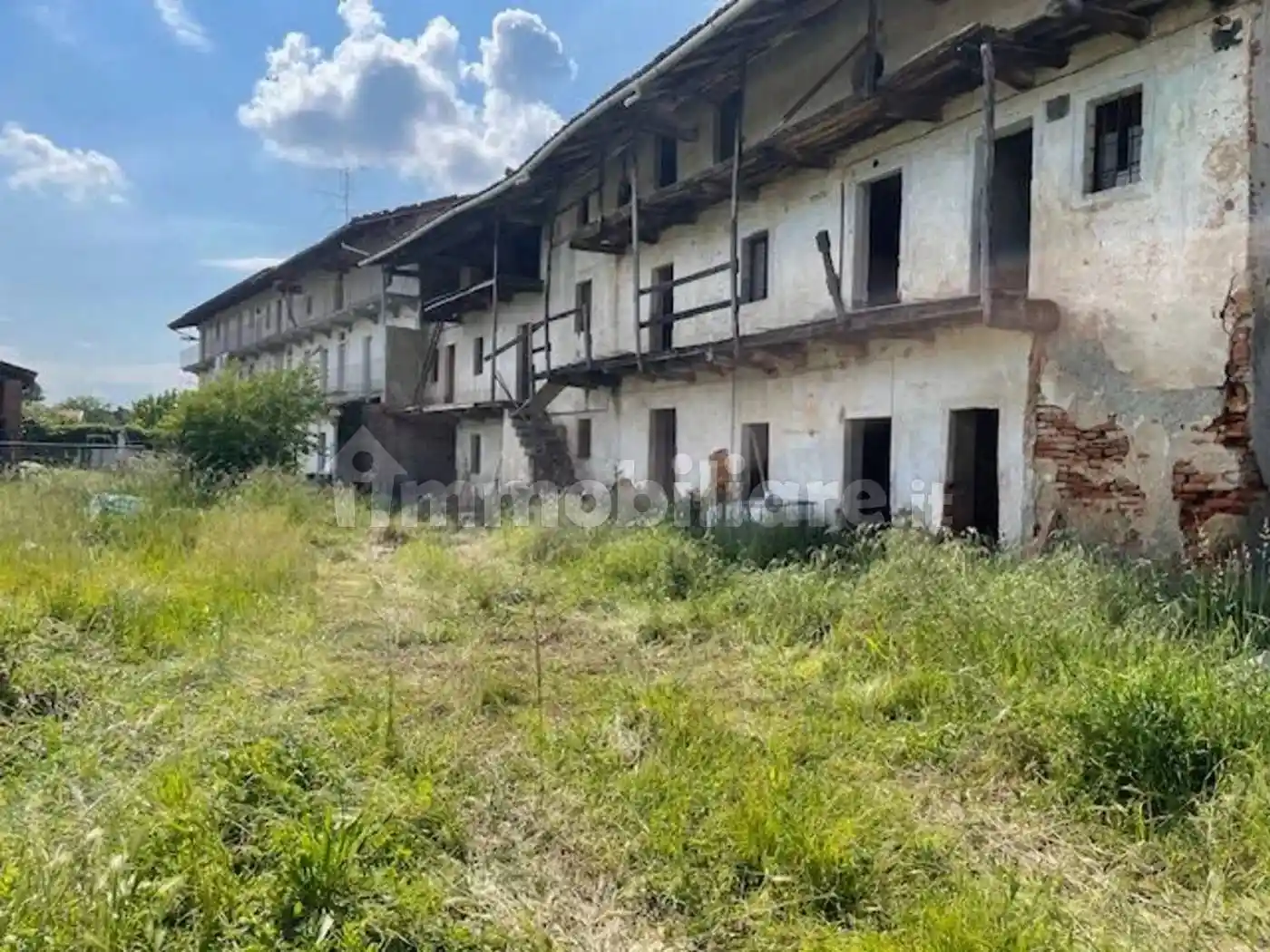 Rustico - Casale in vendita a Oleggio