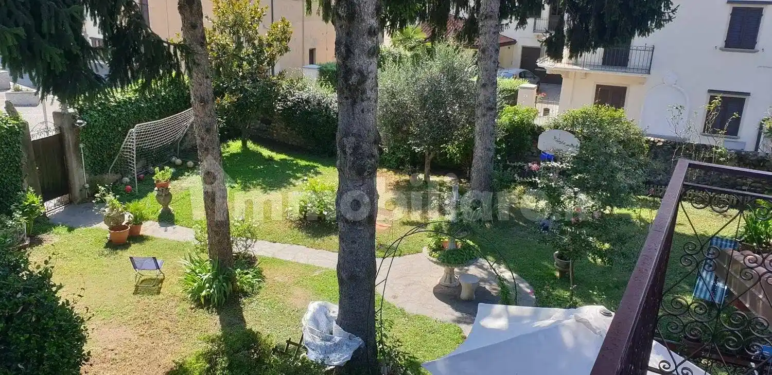 Villa in vendita a Pombia