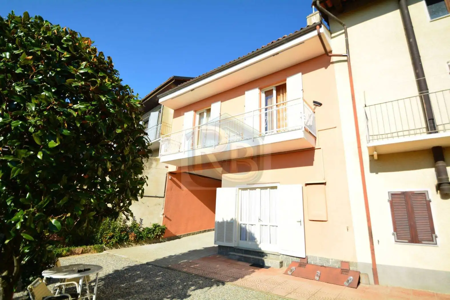 Casa indipendente in vendita a Passerano Marmorito