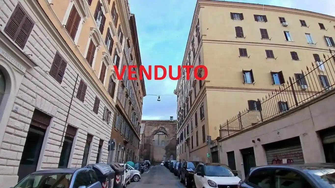 Appartamento in vendita a Roma