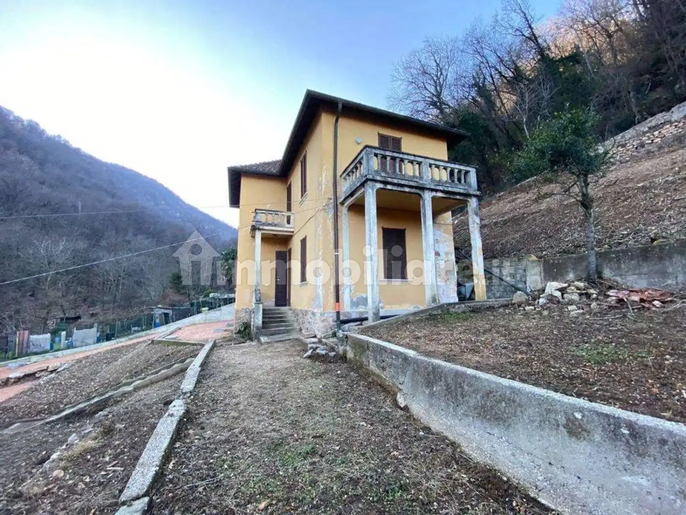 Villa unifamiliare, buono stato, 162 m², Brusimpiano - foto 5