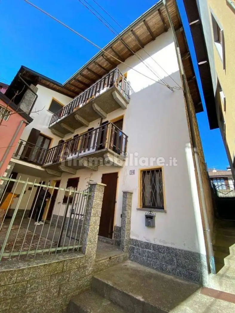 Villa in vendita a Cugliate-Fabiasco