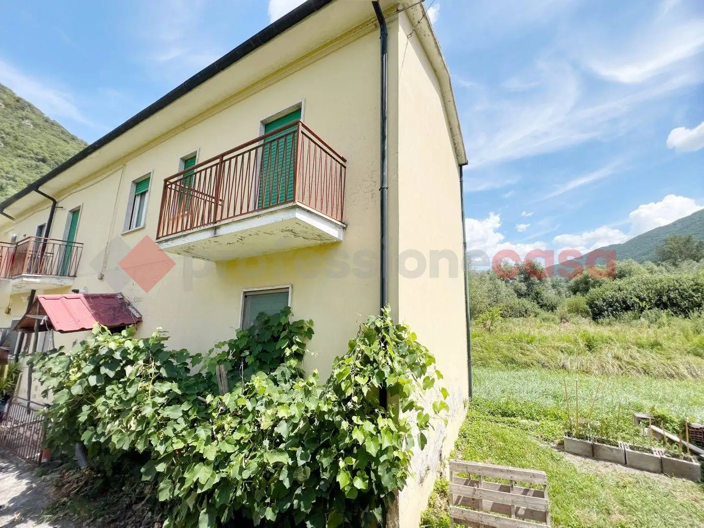 Palazzo - Edificio in vendita a Castel Sant'Angelo
