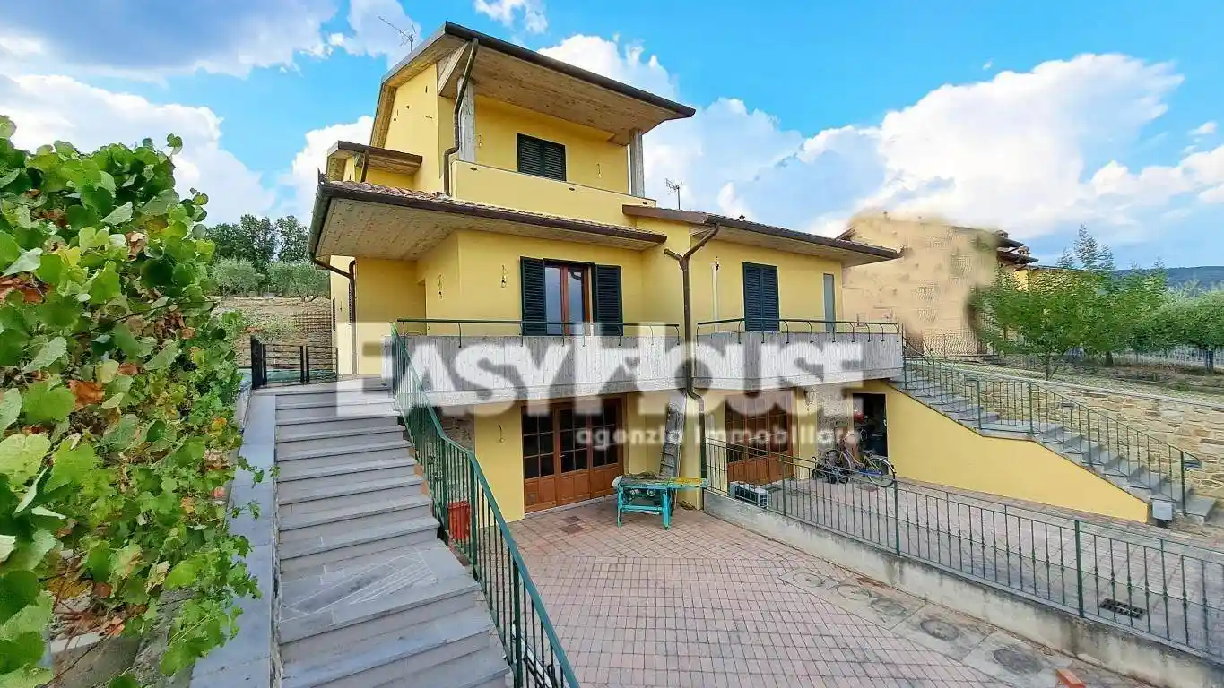 Villa in vendita a Loro Ciuffenna