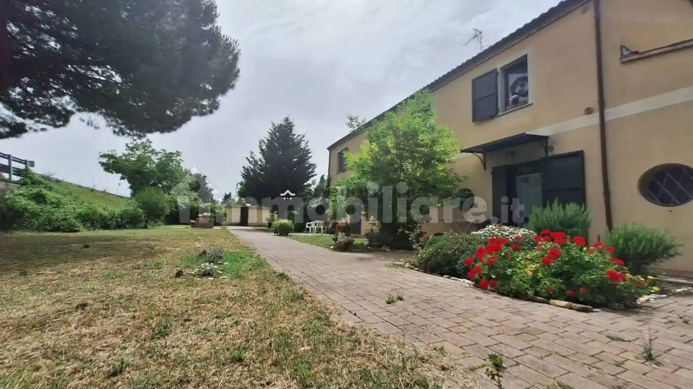 Villa unifamiliare Località  Chiaruccia 52 ,, Rosciano, Fano - foto 5