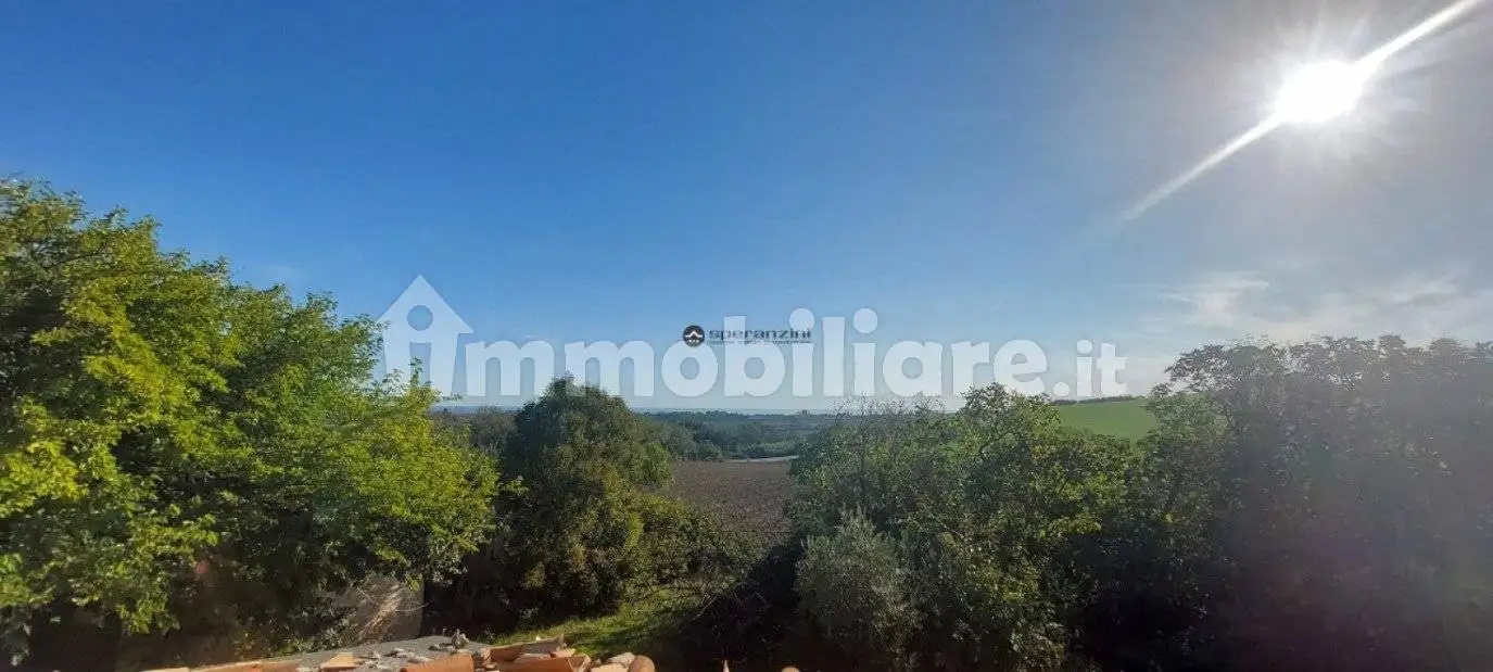 Rustico - Casale in vendita a Fano