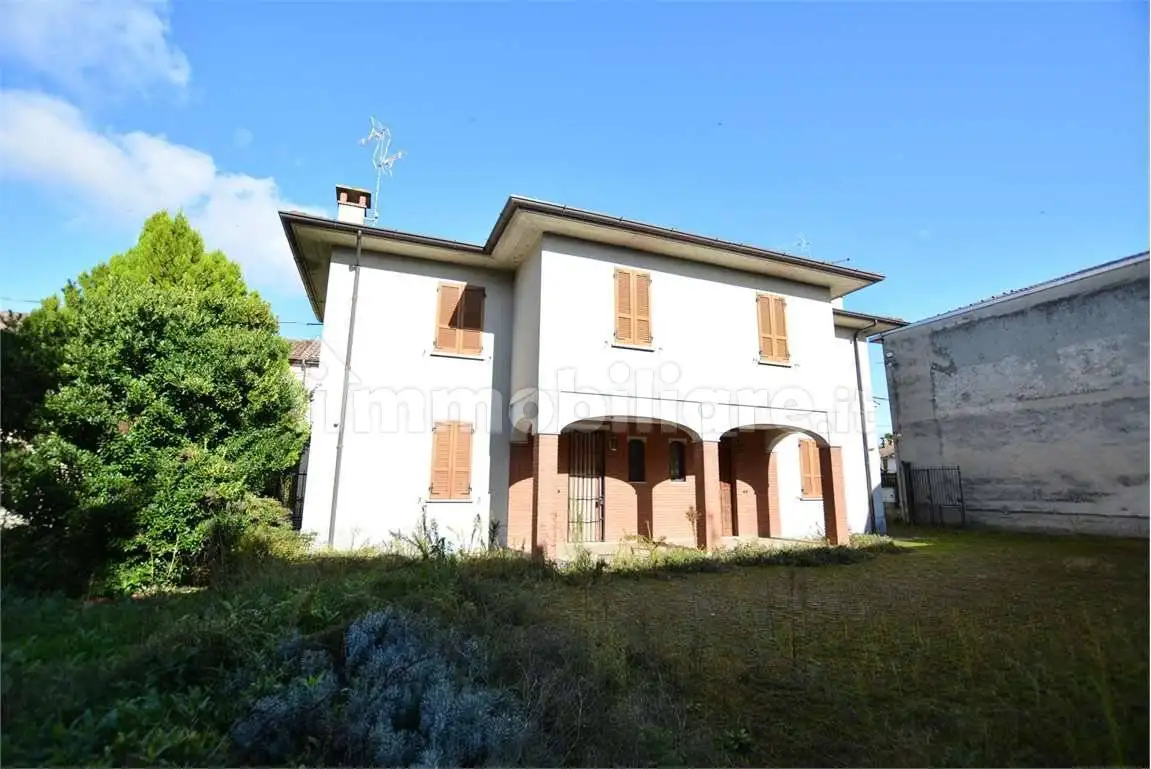 Villa bifamiliare via Monticelli, 6, Centro, Badia Pavese - foto 4